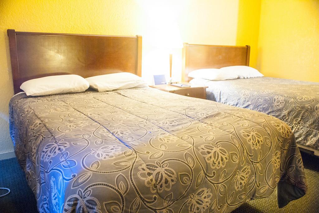 Sweets Inn Motel Ню Орлиънс Стая снимка